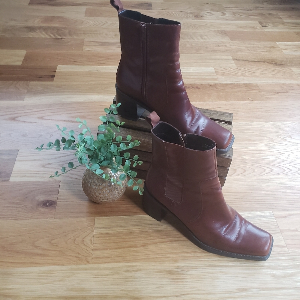 Vintage Y2K Bass Womens 10 Brown Leather Square Toe Ankle Boots Block Heel 2003